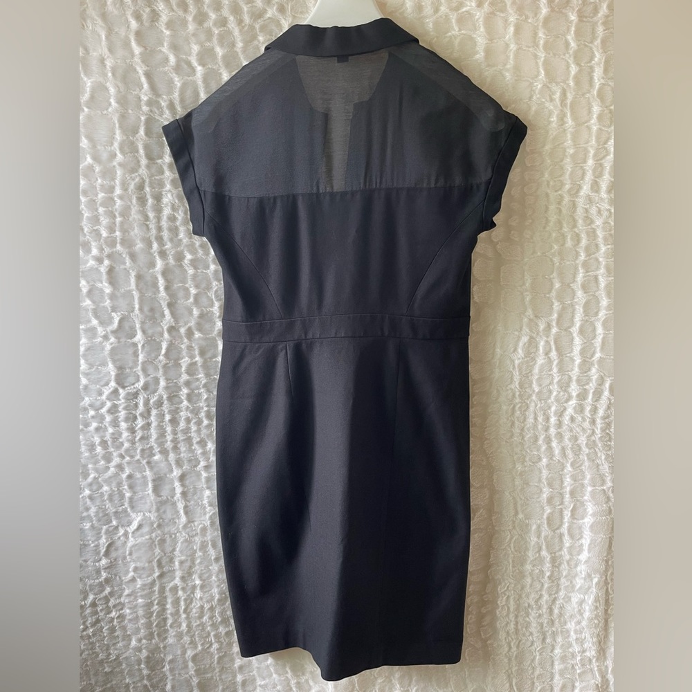 ANN TAYLOR a button down top. Point collar black dress. Size (8). - Picture 5 of 15